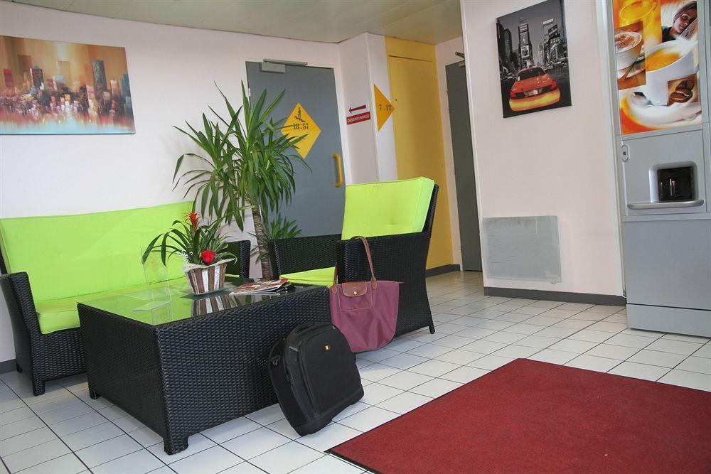 Europe Hotel Varennes-Vauzelles Bagian luar foto